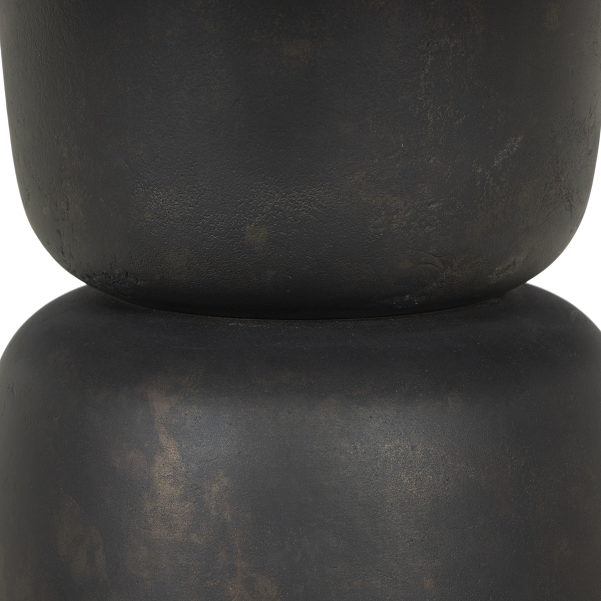 #color_distressed-bronze