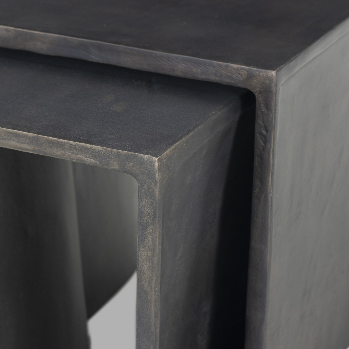 #color_distressed-bronze