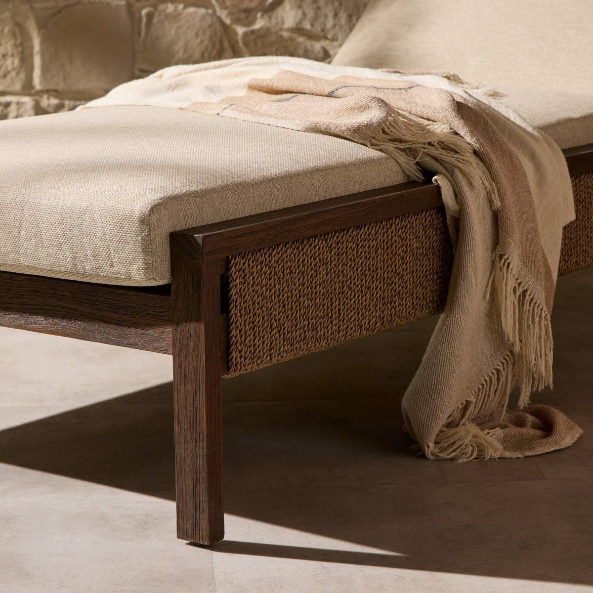 #color_ellor-beige