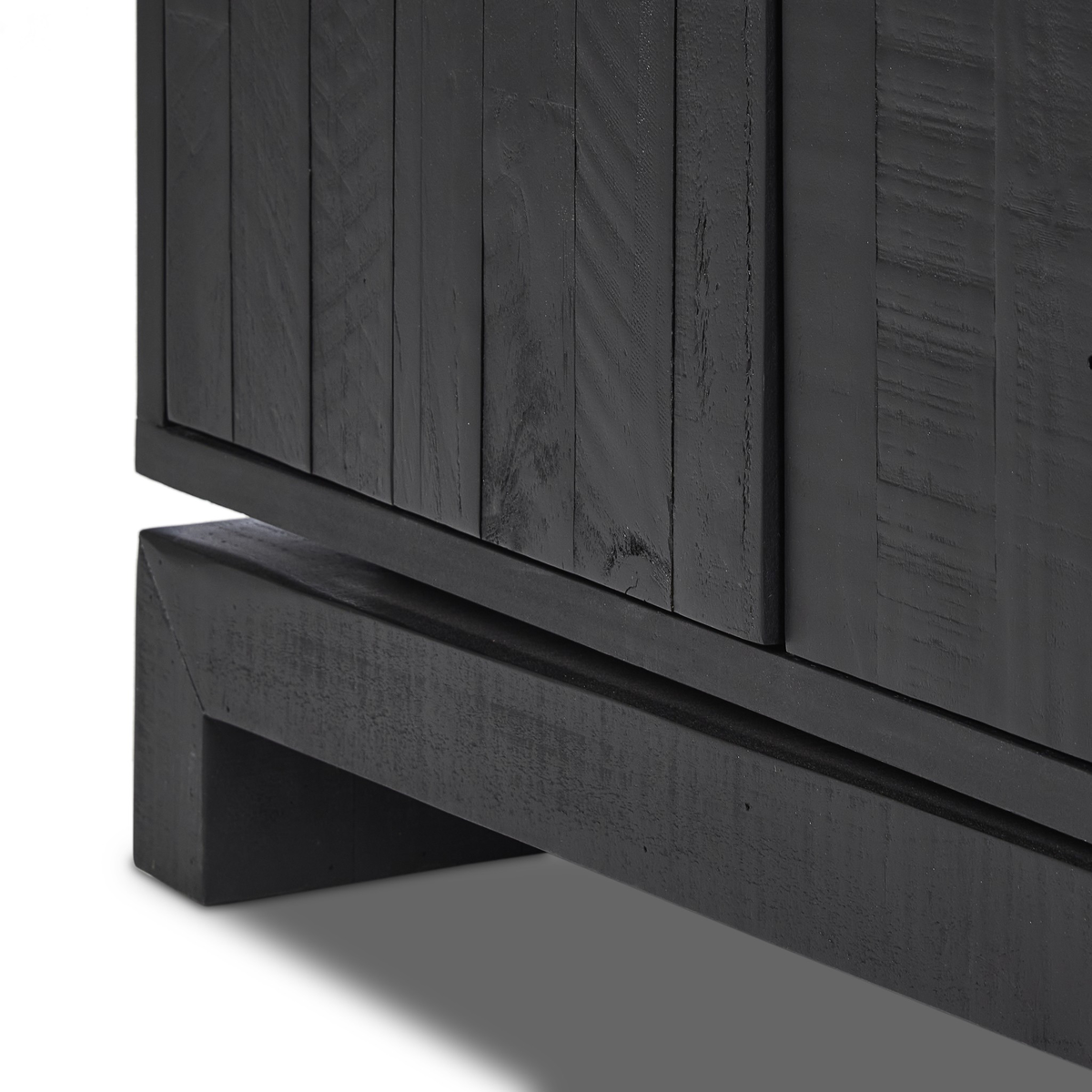 #color_aged-black-pine