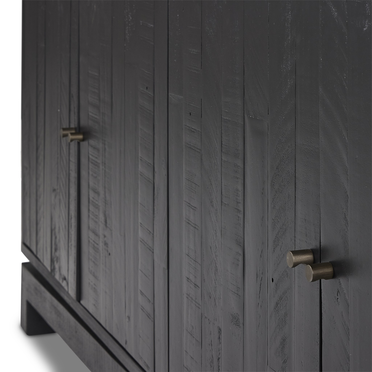 #color_aged-black-pine