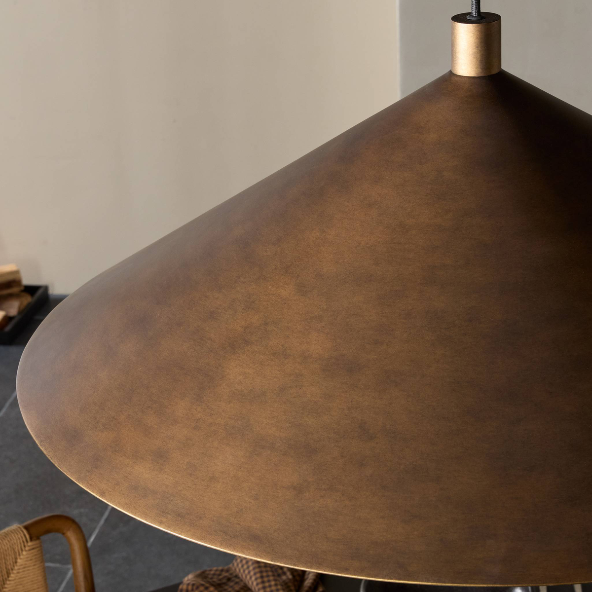 #color_burnished-brass-aluminum