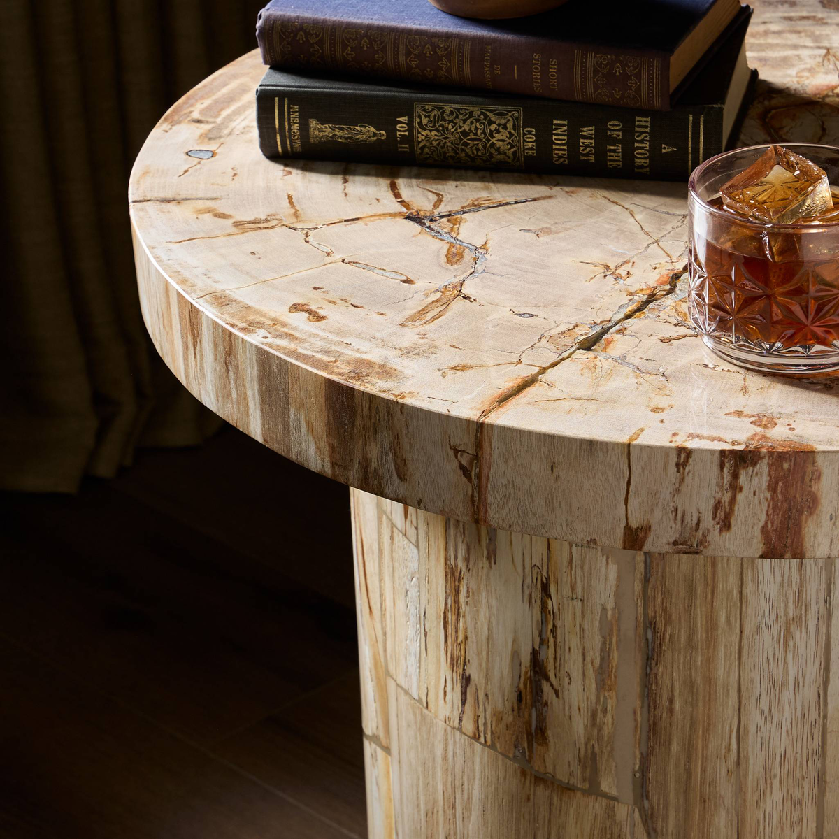 #color_light-petrified-wood