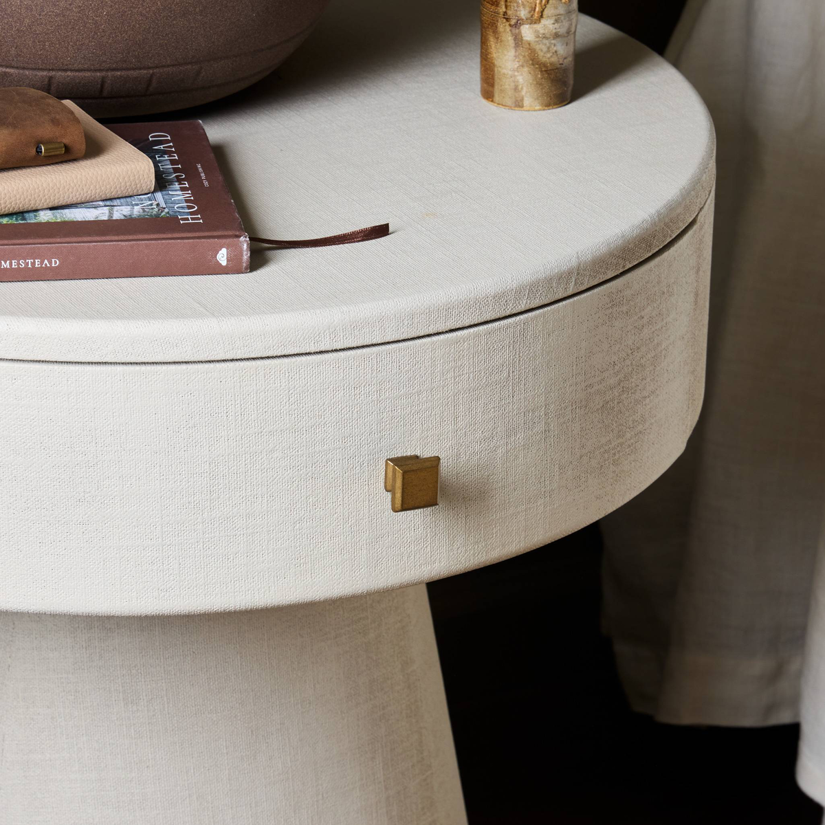 #color_ivory-painted-linen