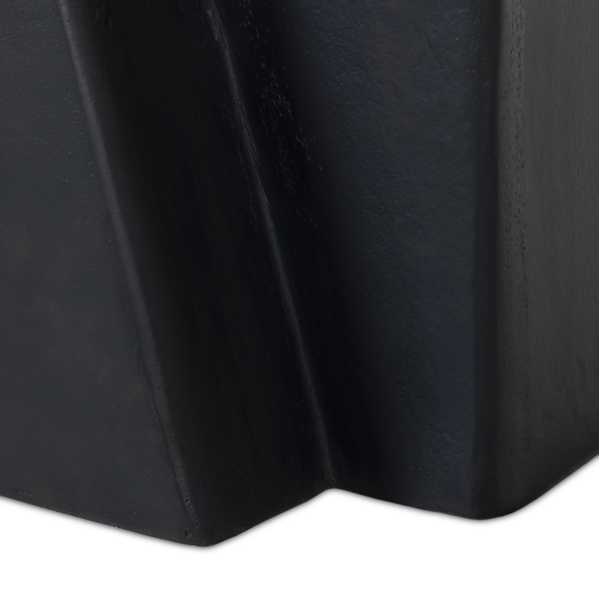 #color_black-antique