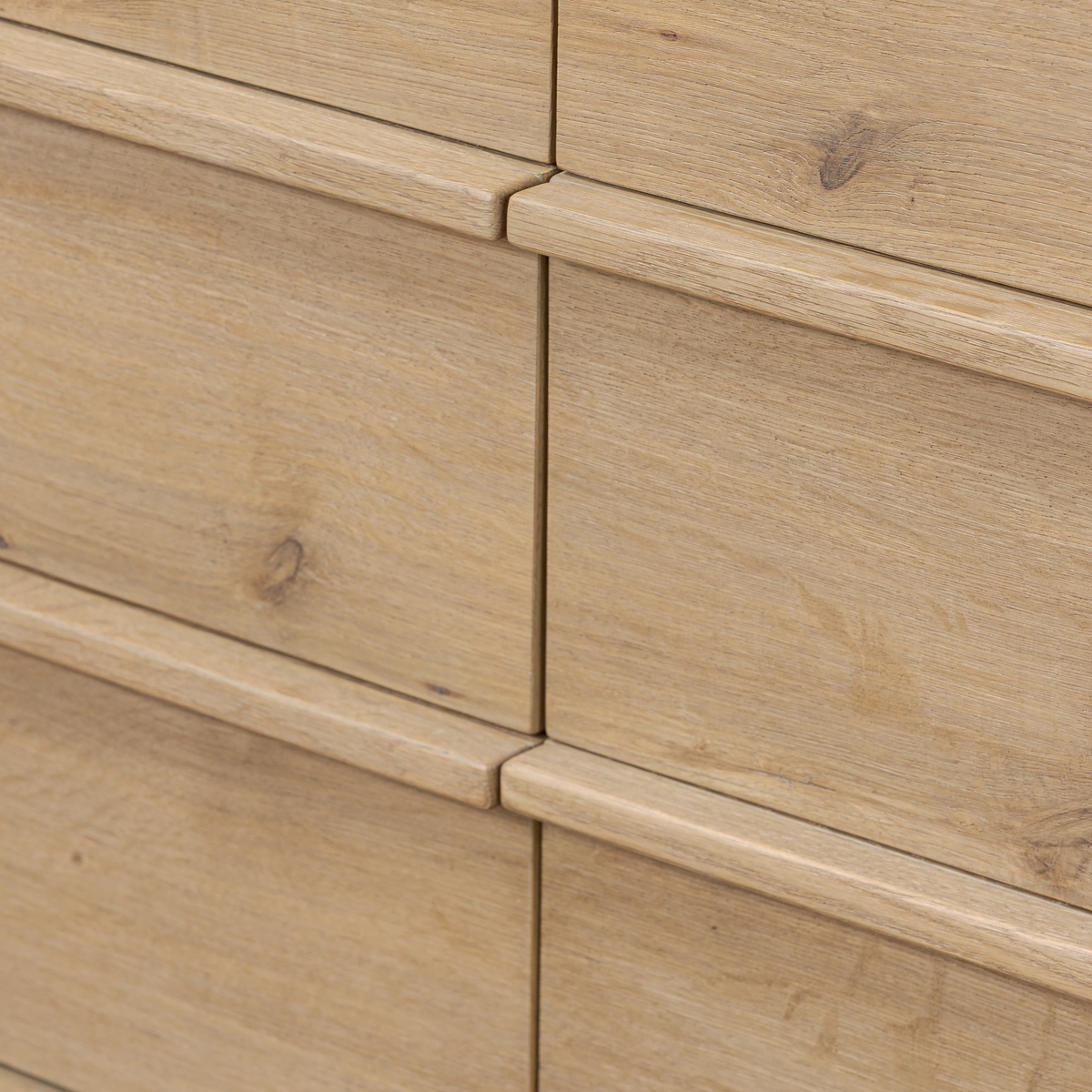 Emmer 8 Drawer Dresser