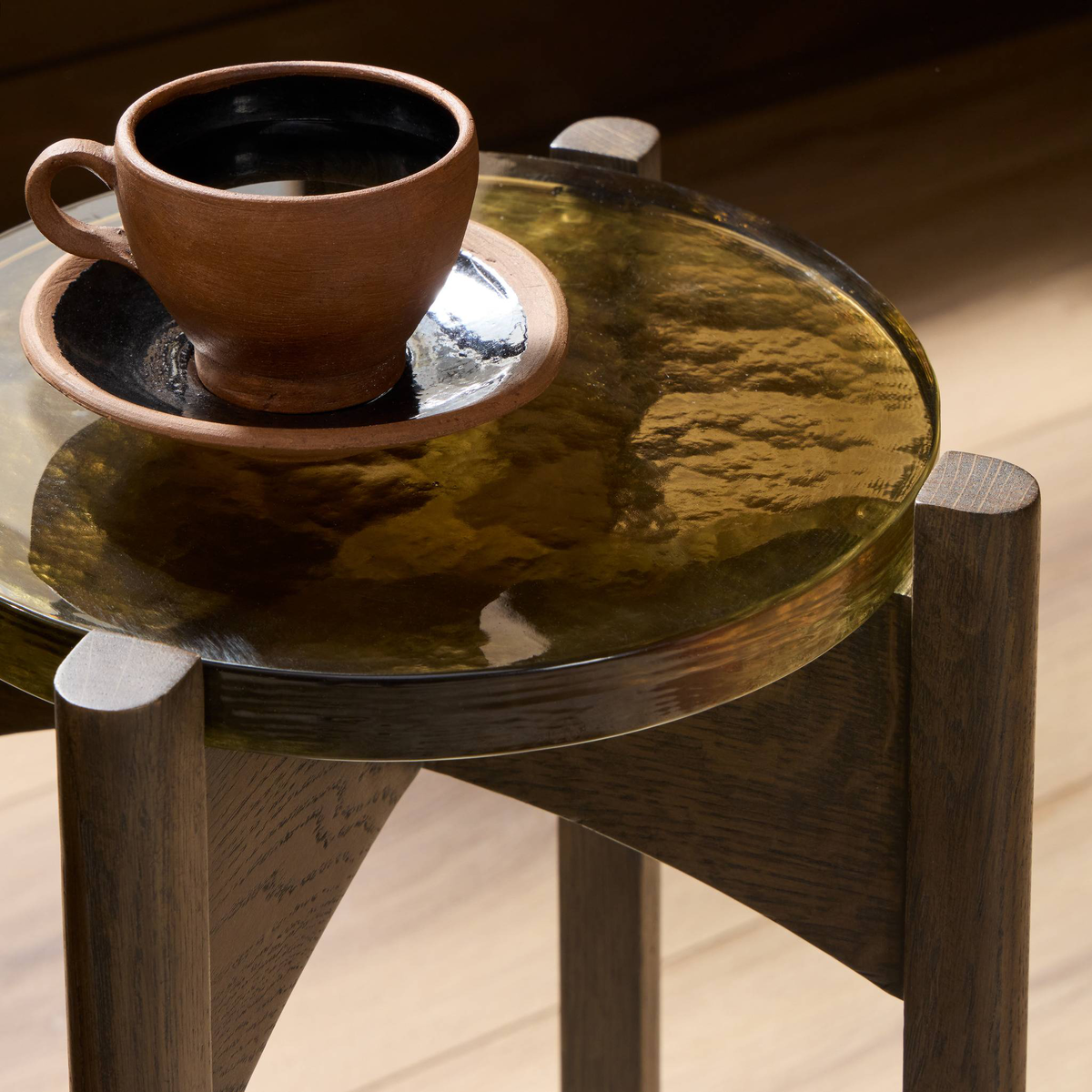#color_olive-cast-glass