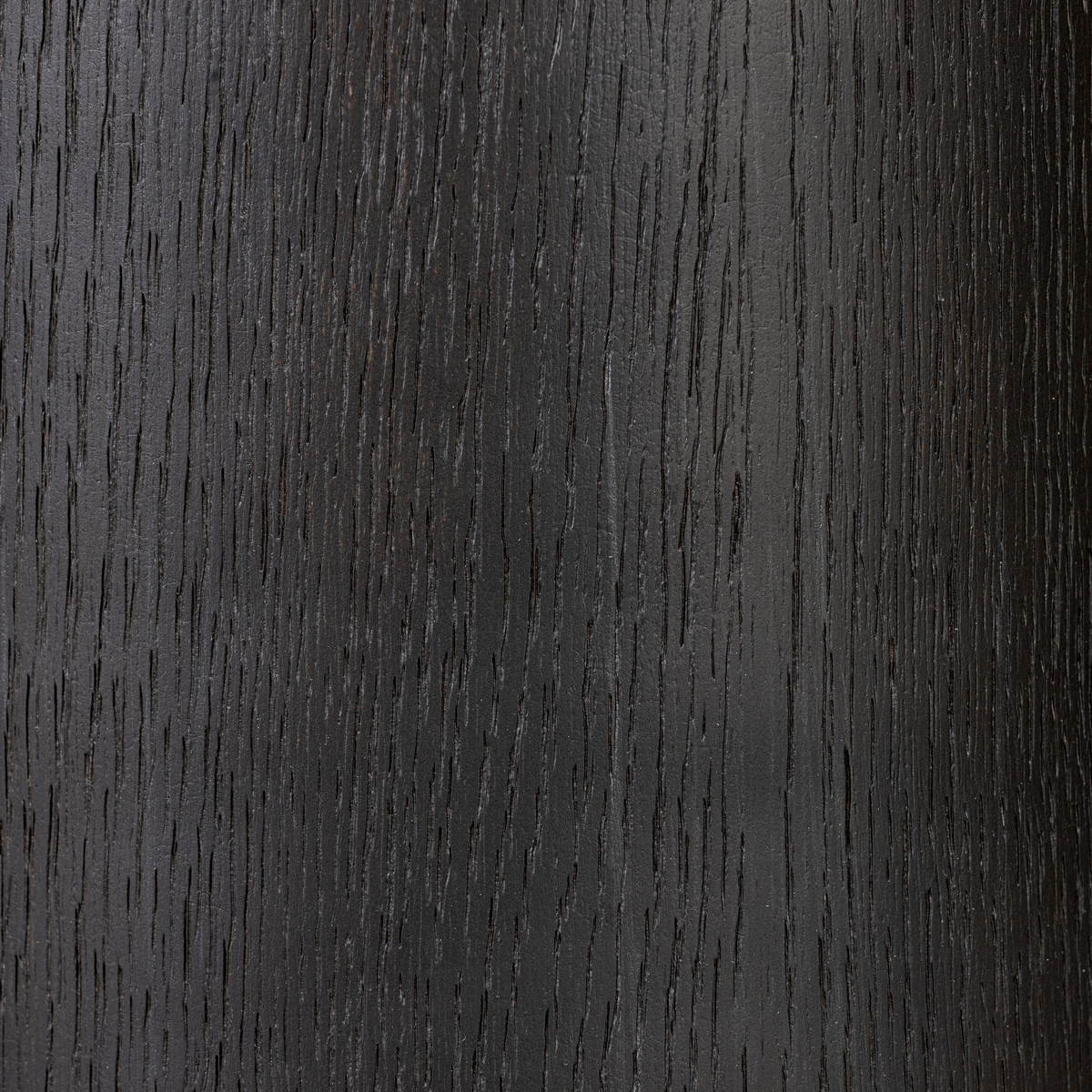 #color_worn-black