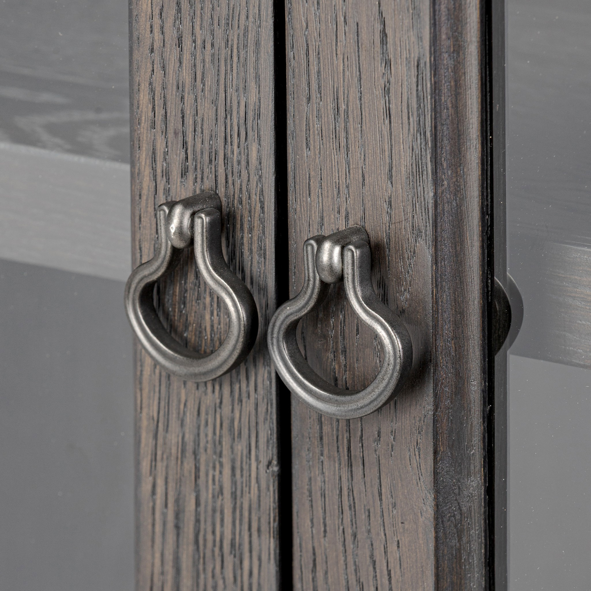 #color_worn-black-oak-veneer