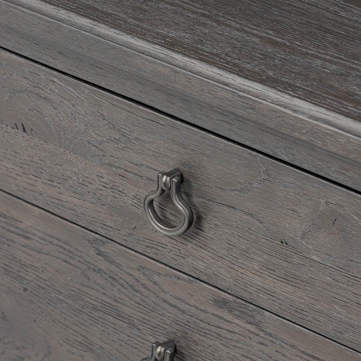 #color_worn-black-oak-veneer