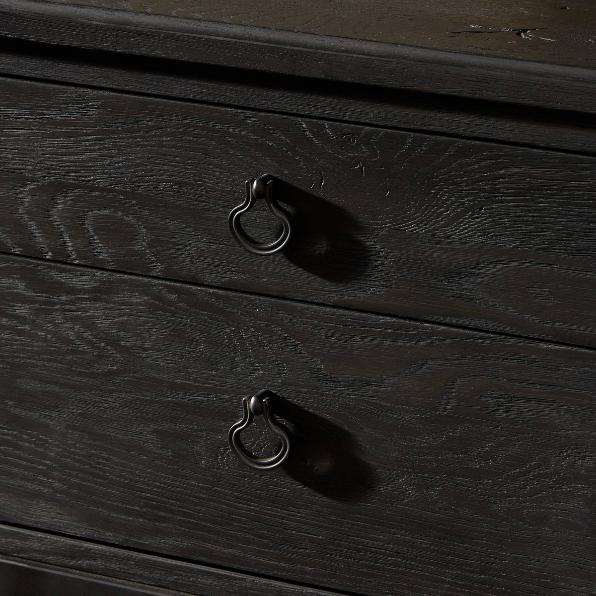 #color_worn-black-oak-veneer