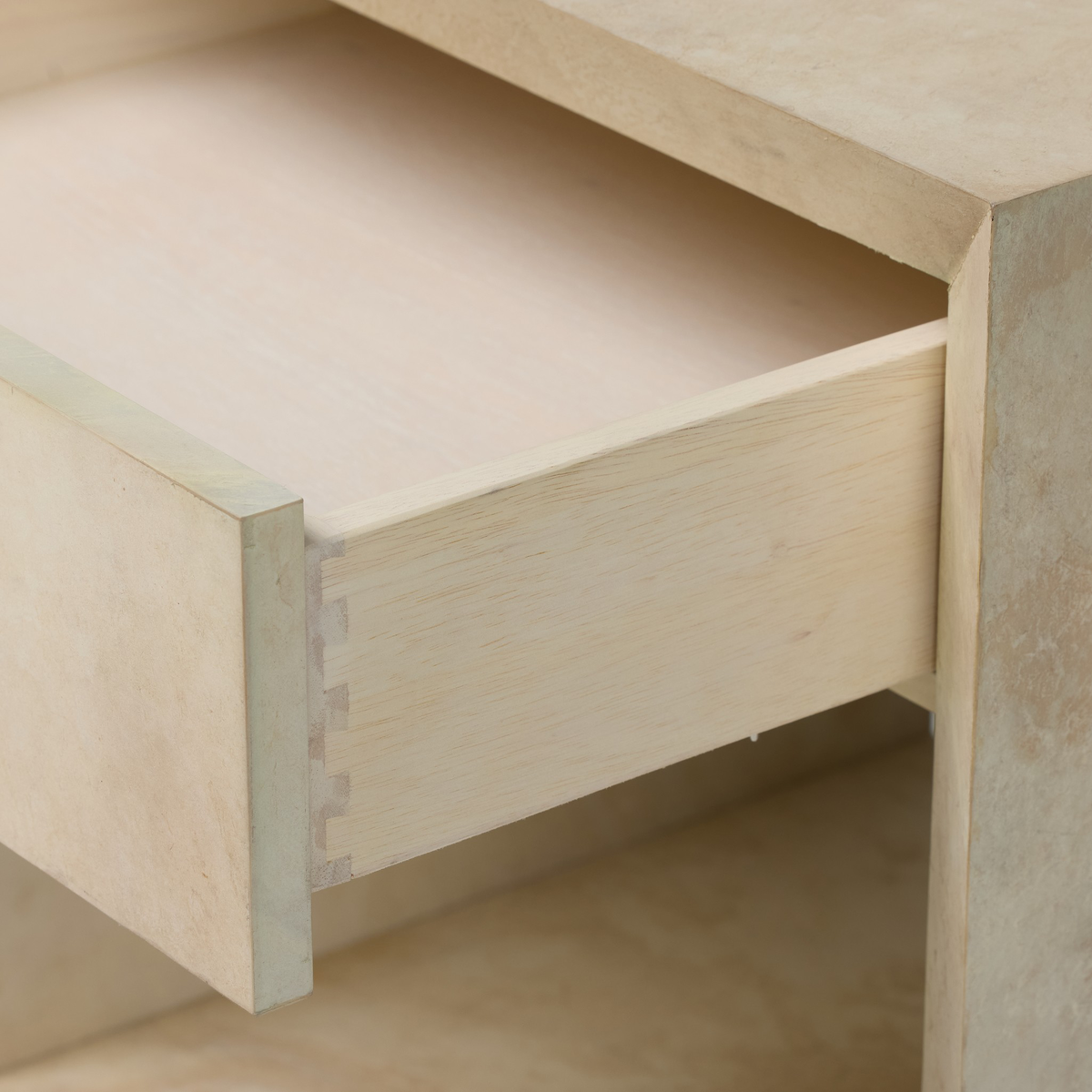 #color_light-natural-taupe-vellum