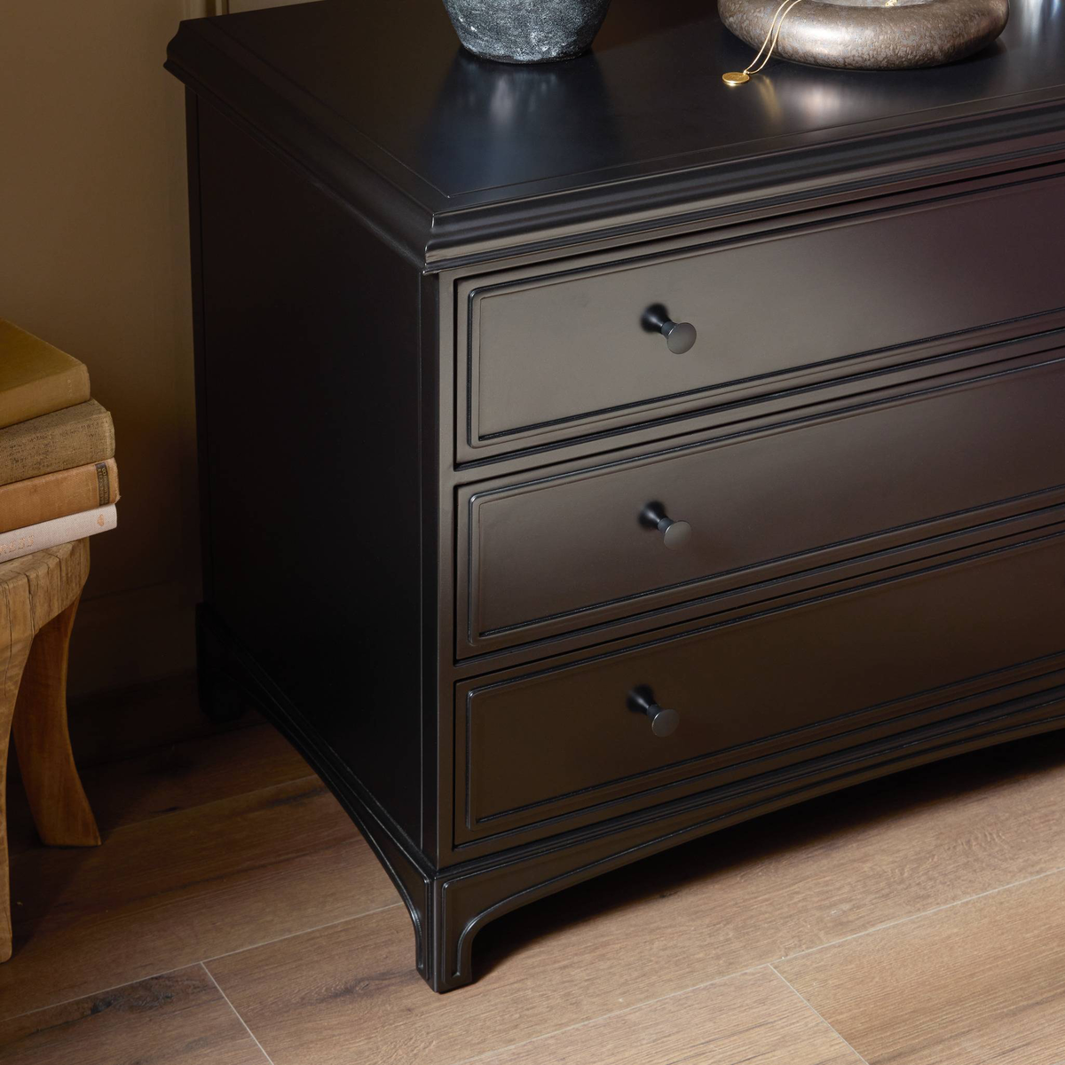 Kurk Nightstand