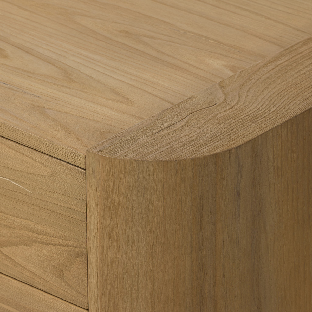 #color_light-blonde-sungkai-veneer