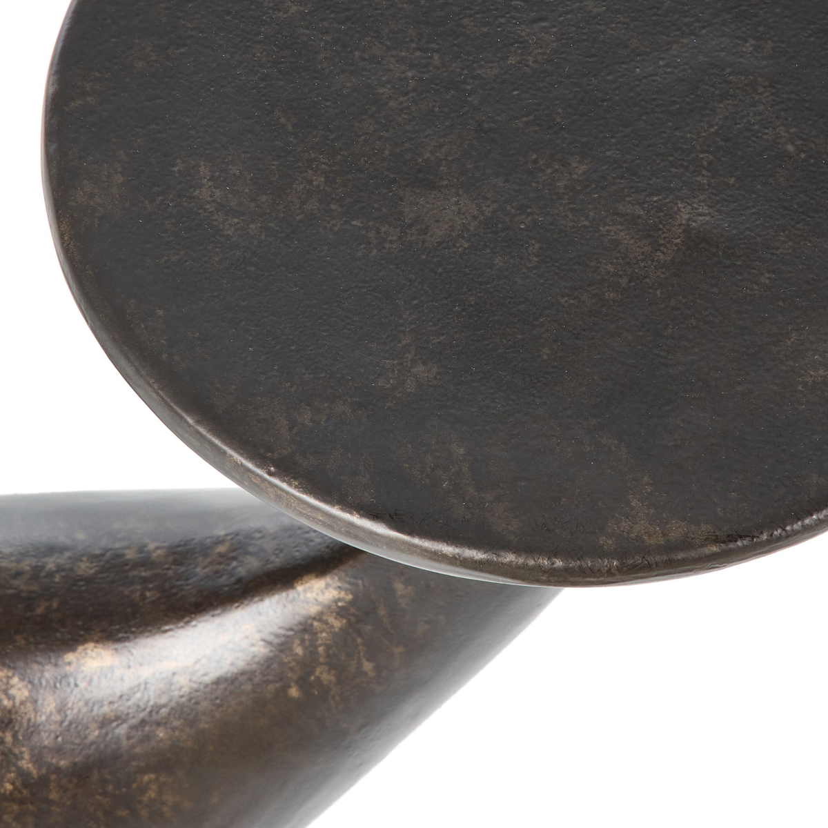 #color_distressed-bronze