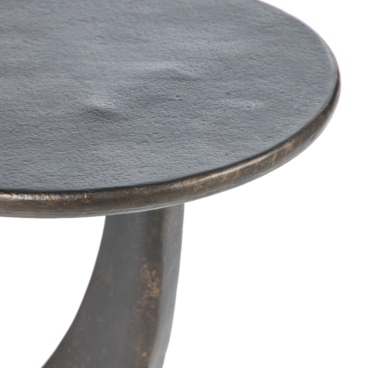 #color_distressed-bronze