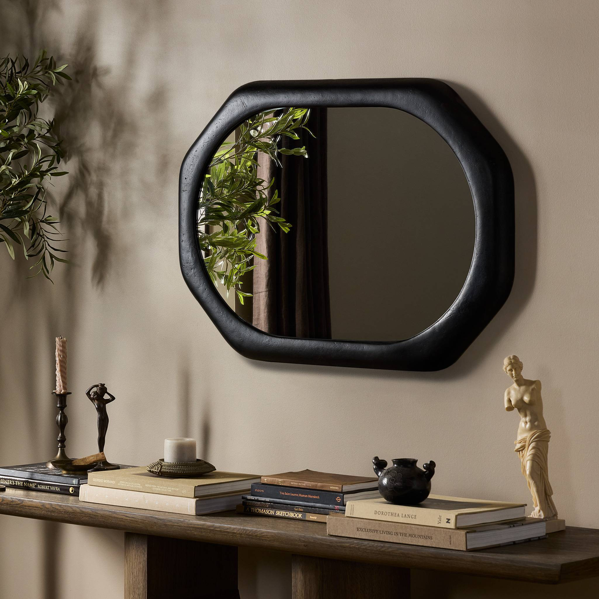 #color_black-antique