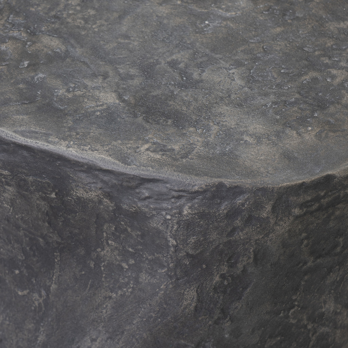 #color_textured-black-concrete