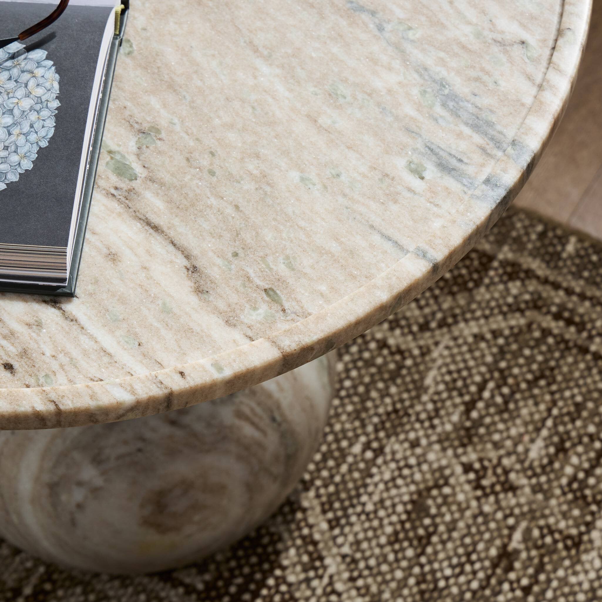 Viola End Table- 22"
