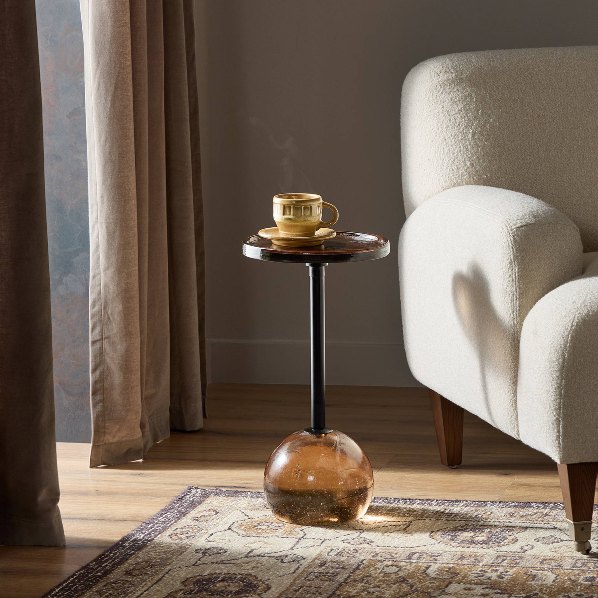 #color_smoked-brown-cast-glass