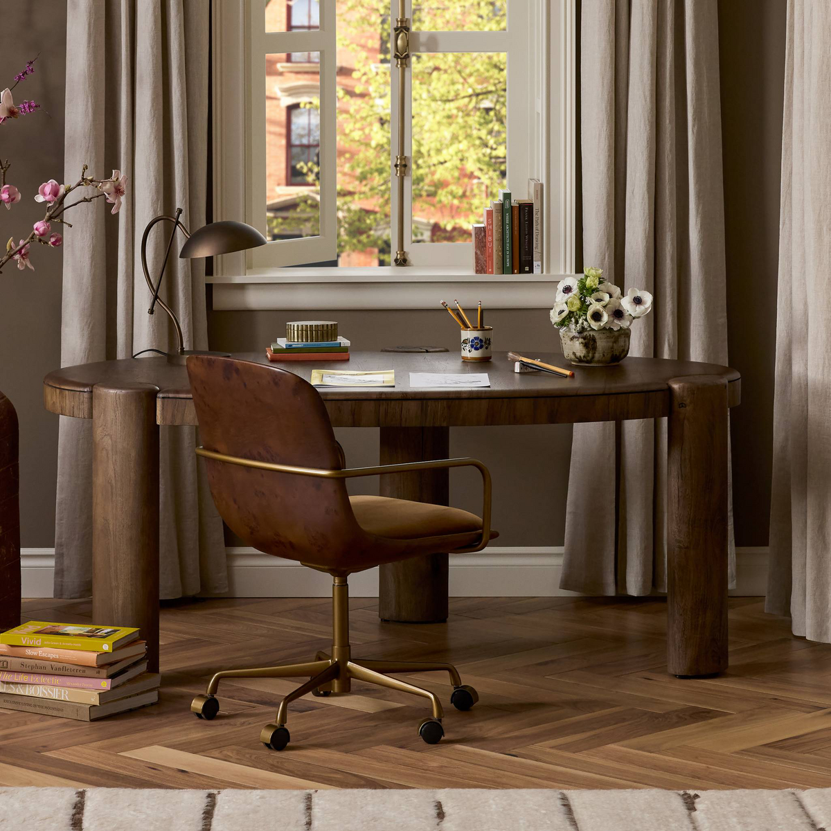 #color_seating/chairs/desk
