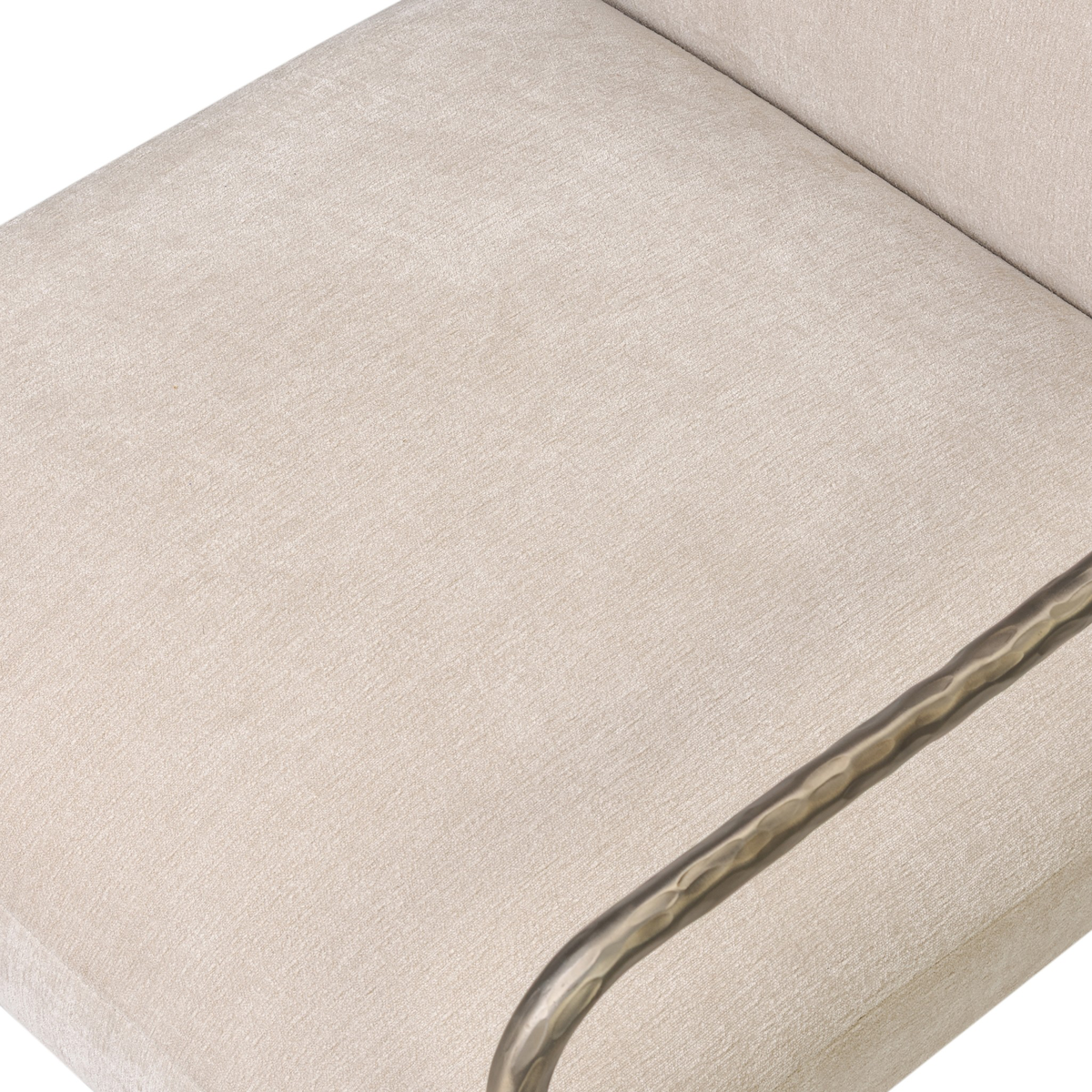 #color_blamont-cream