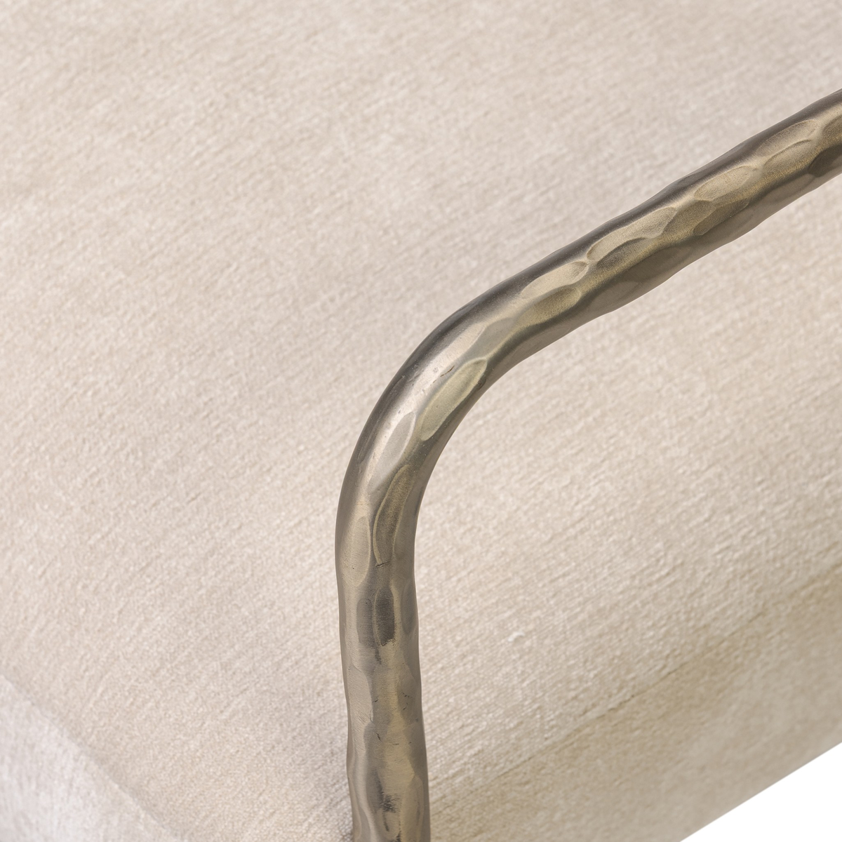 #color_blamont-cream