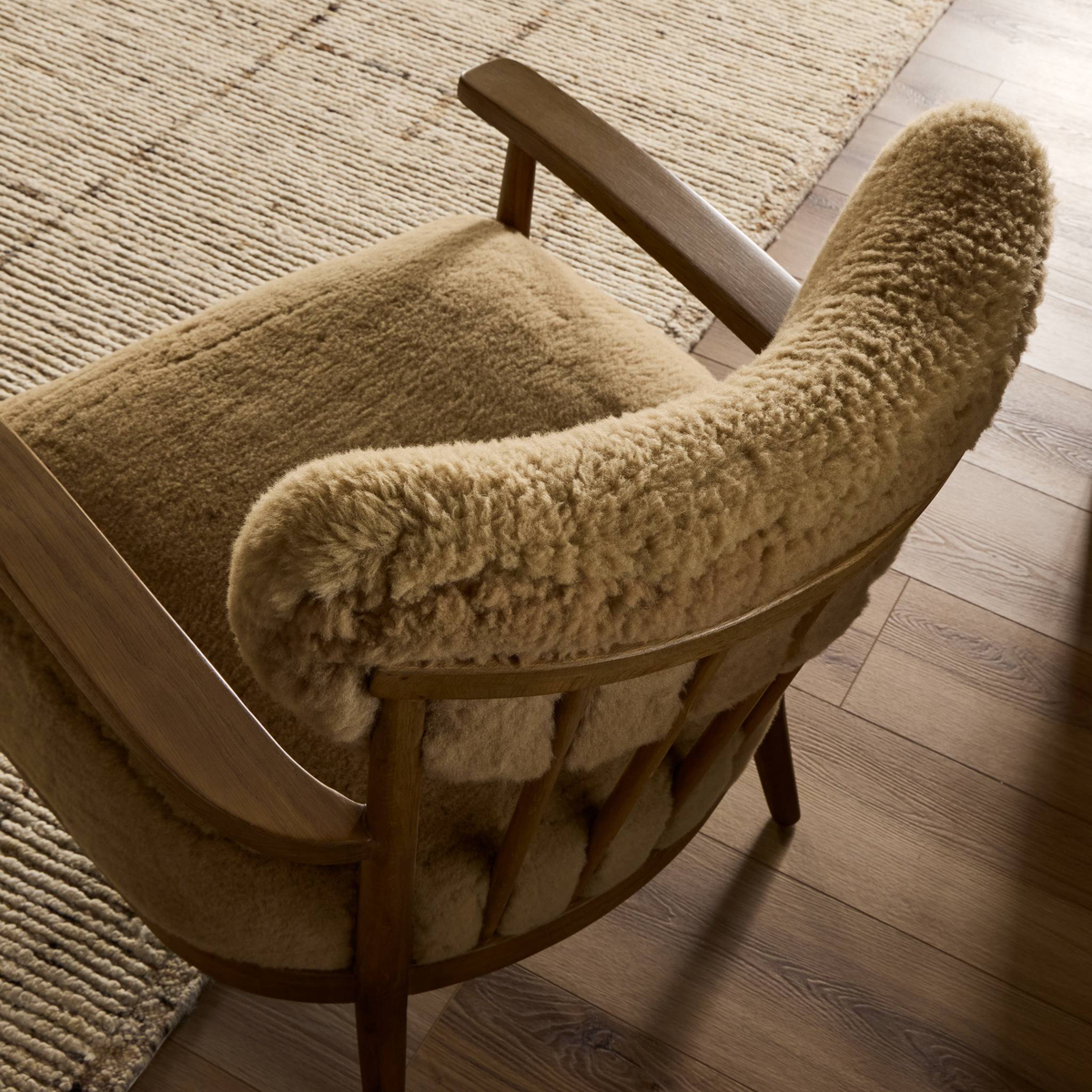 #color_desert-shearling