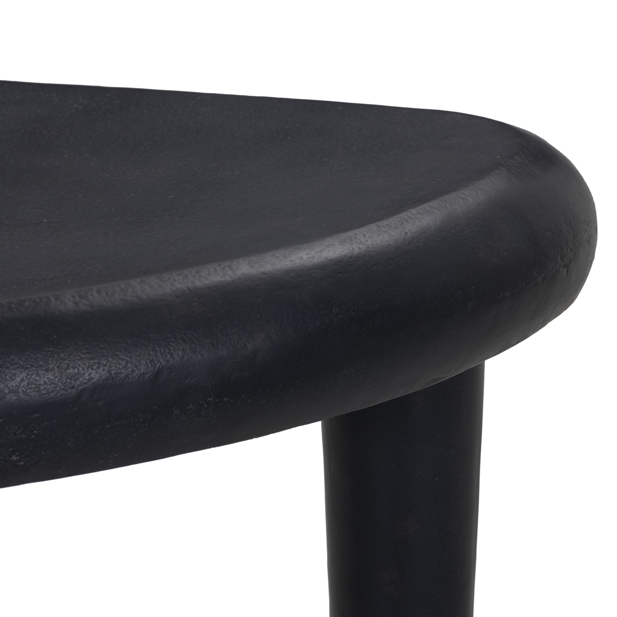#color_black-antique