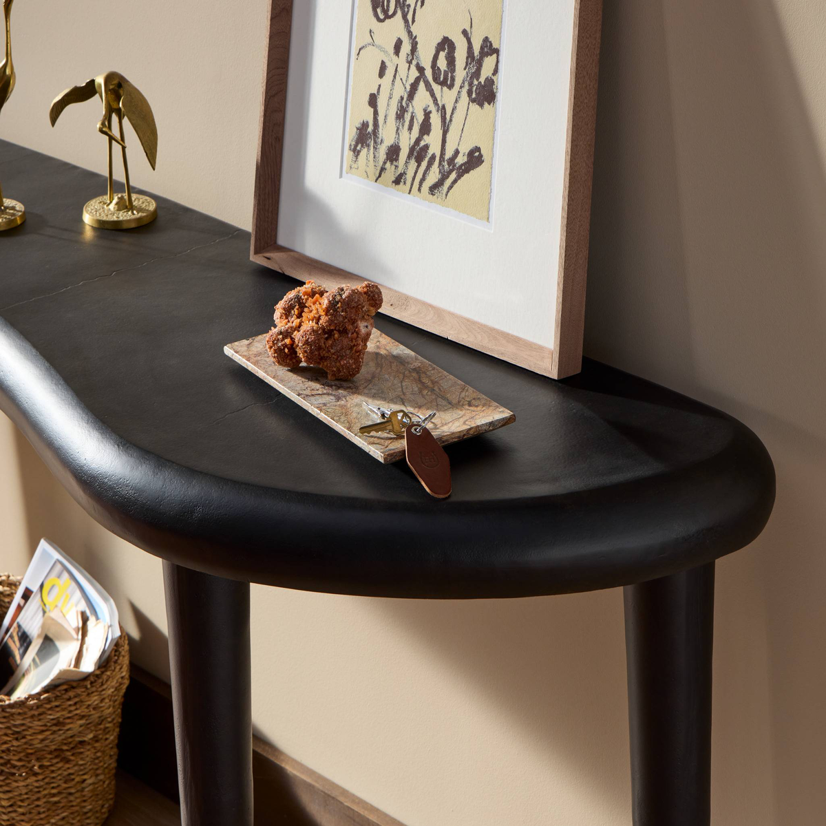 #color_black-antique