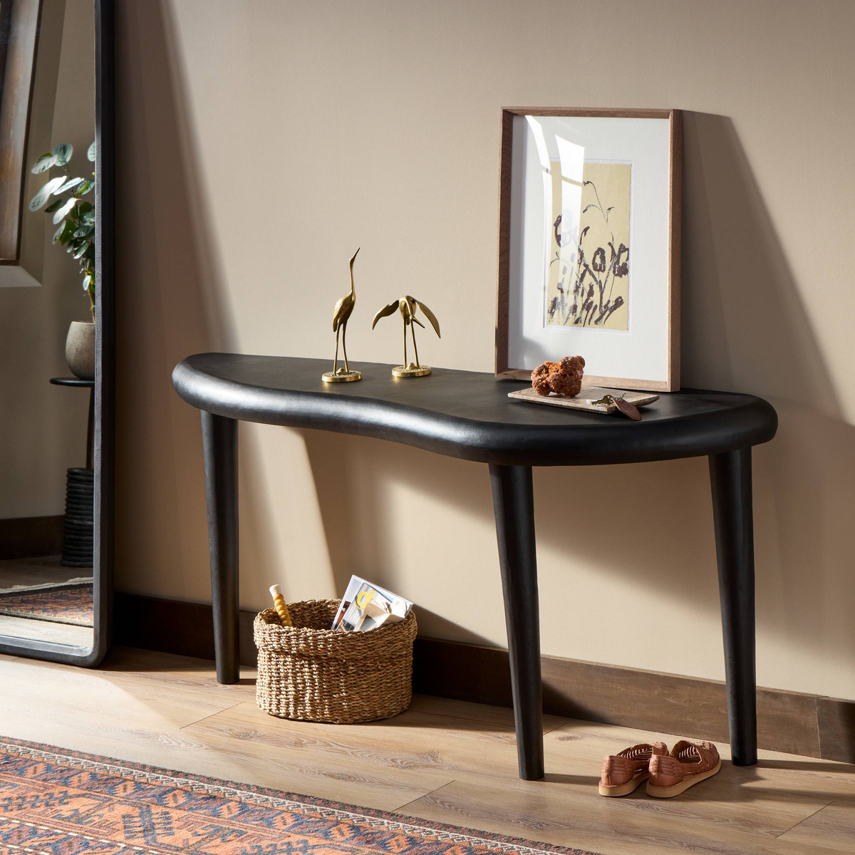 #color_black-antique