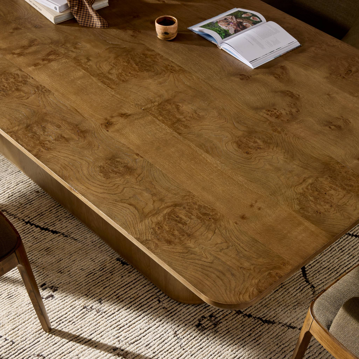 #color_tables-desks/dining-kitchen-tables/dining