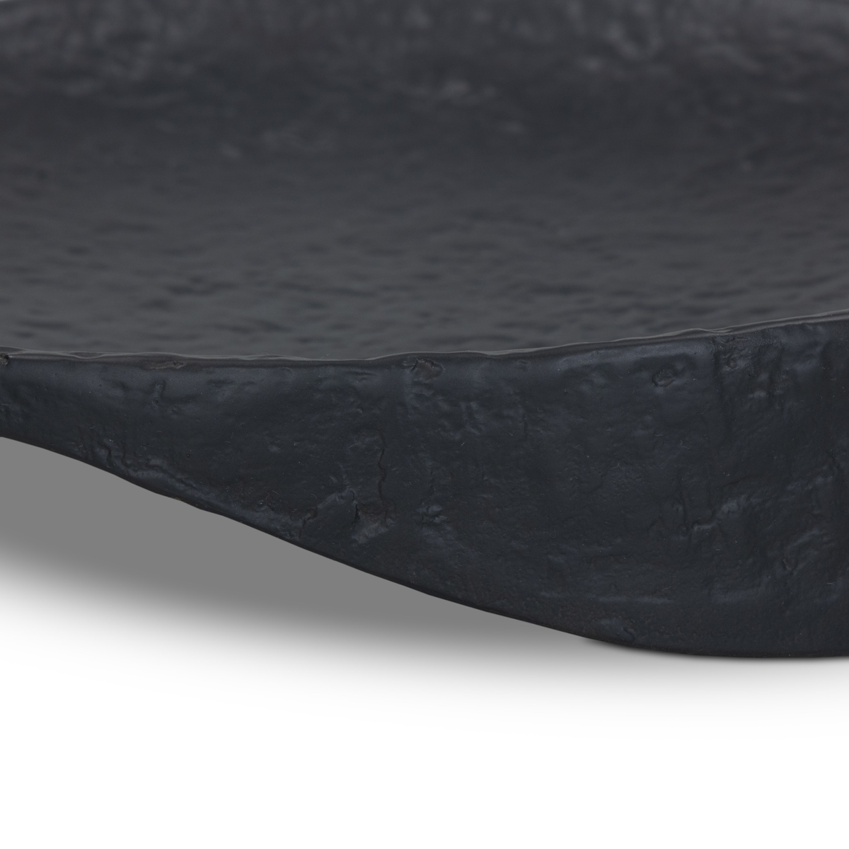 #color_black-antique