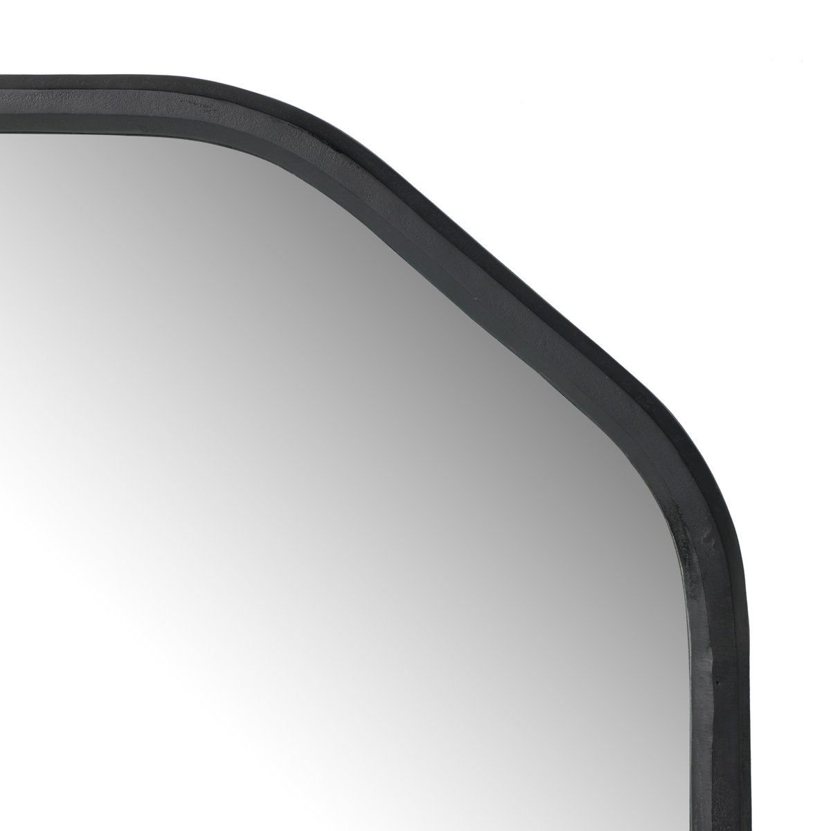 #color_black-aluminum