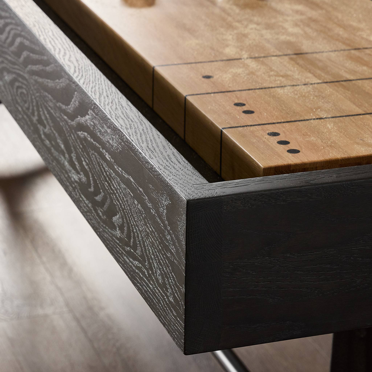 #color_ebonized-oak