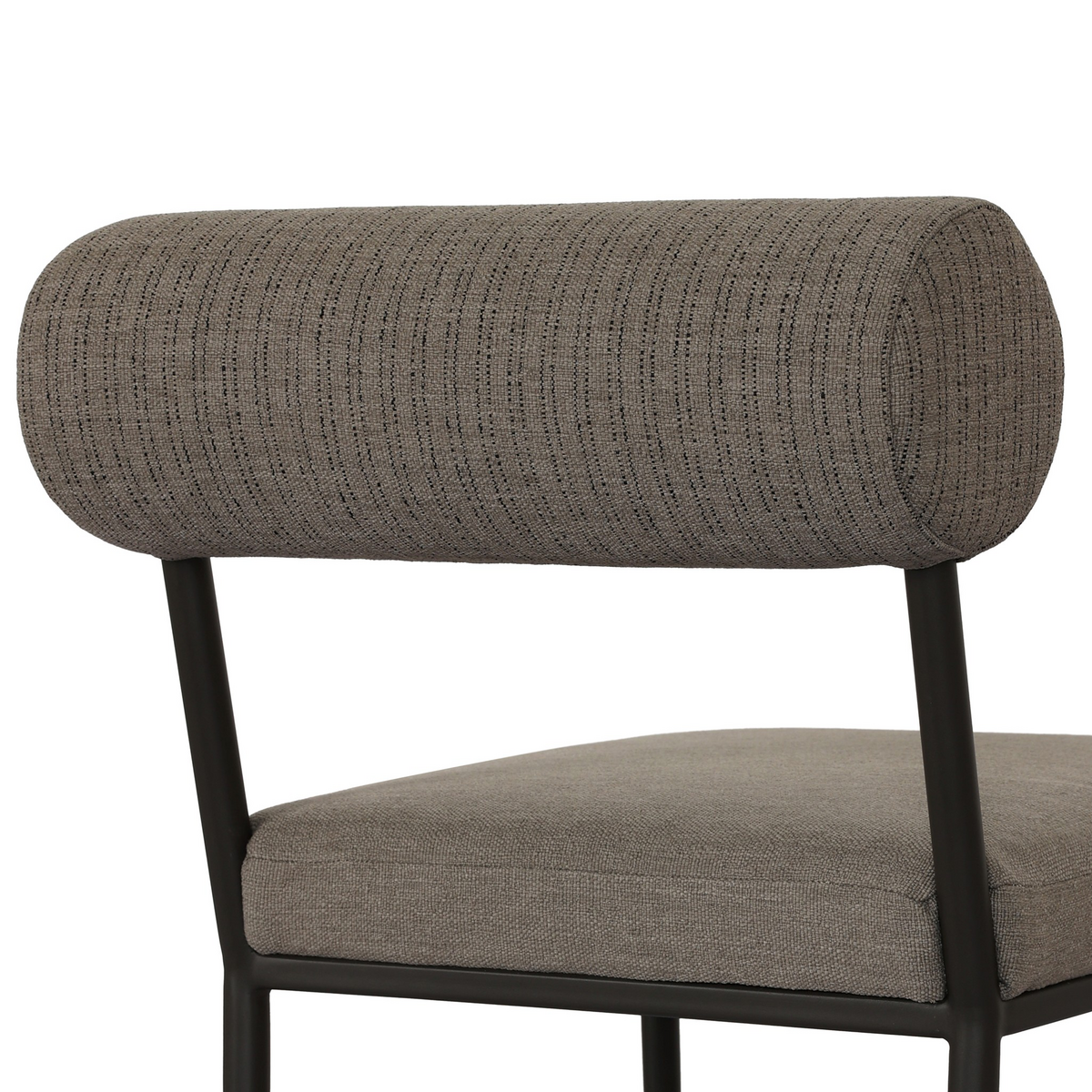 #color_outdoor/outdoor-chairs/outdoor-dining