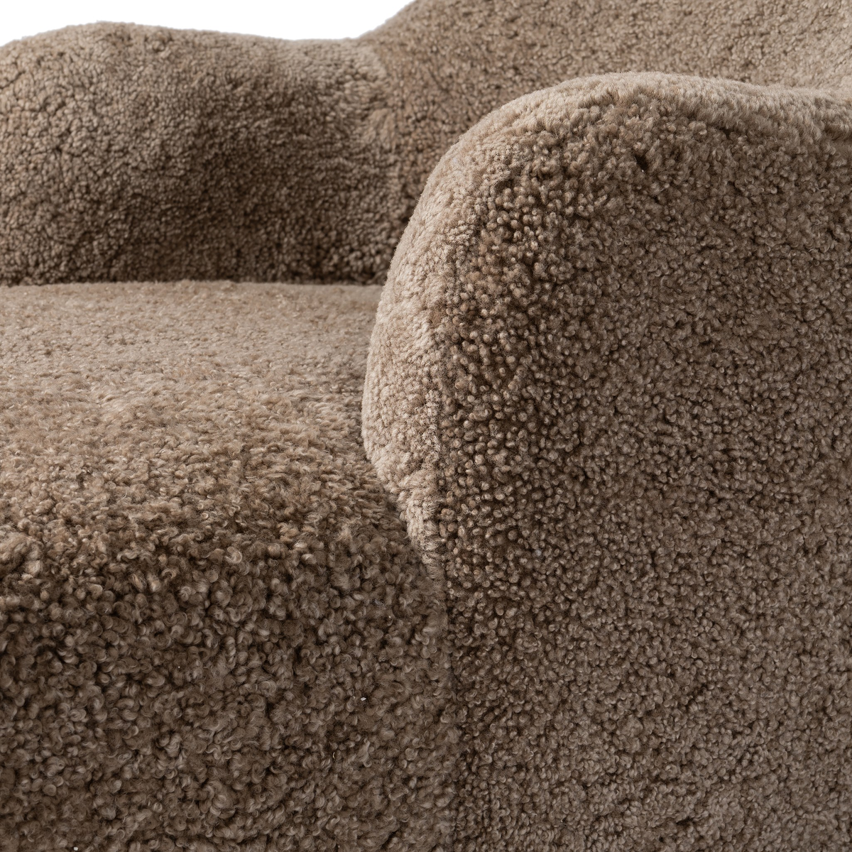 #color_taupe-shearling