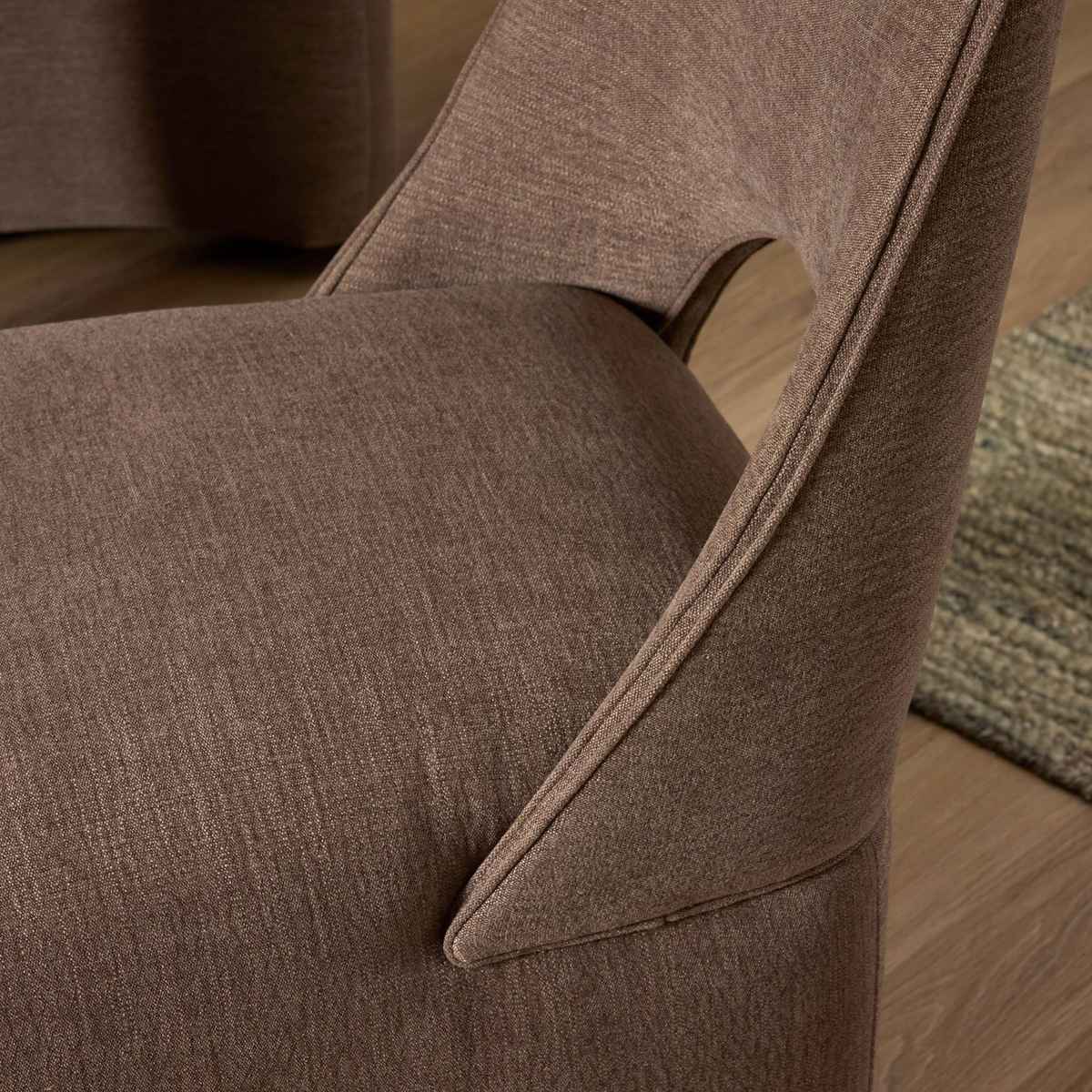 #color_seating/chairs/dining