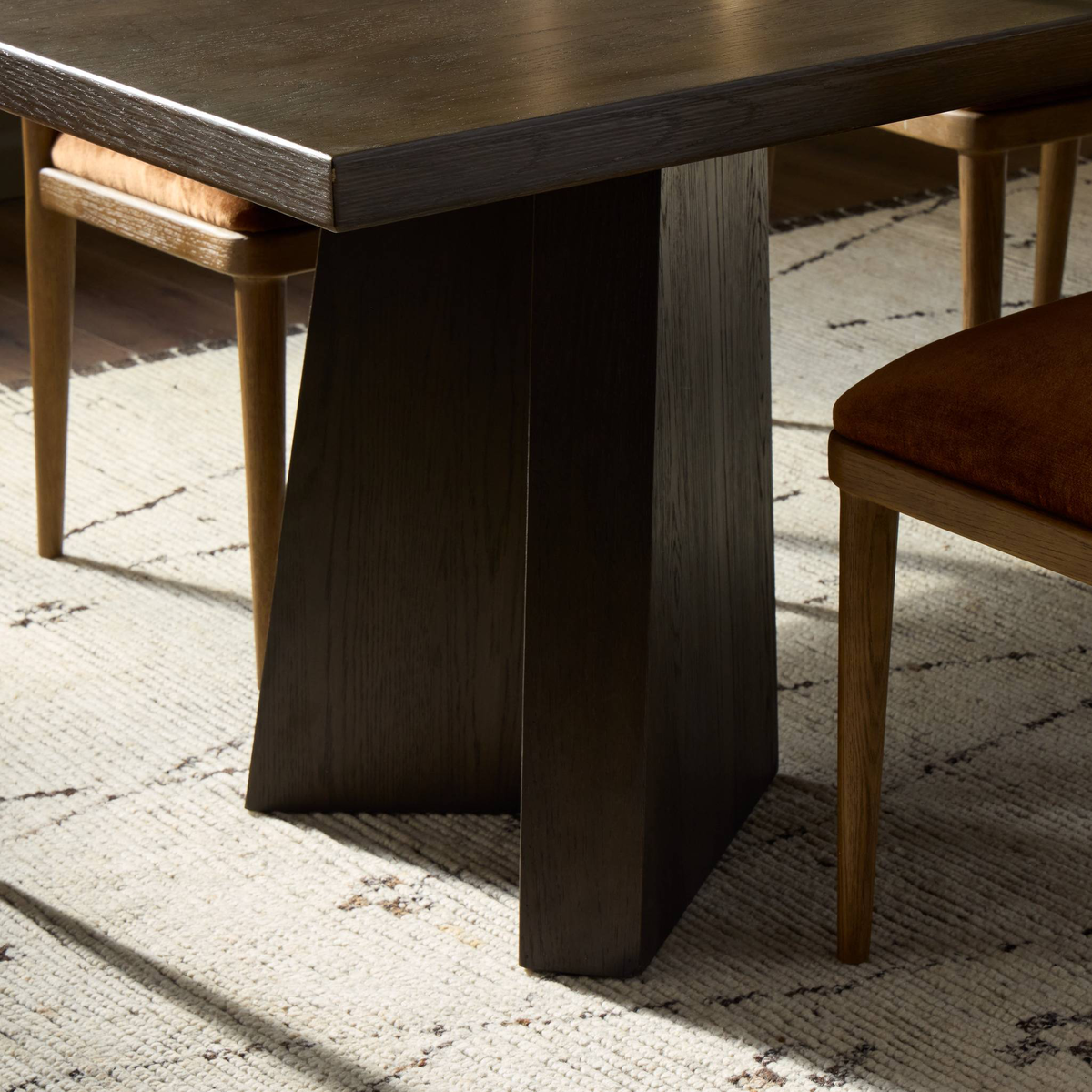 Shavano Dining Table