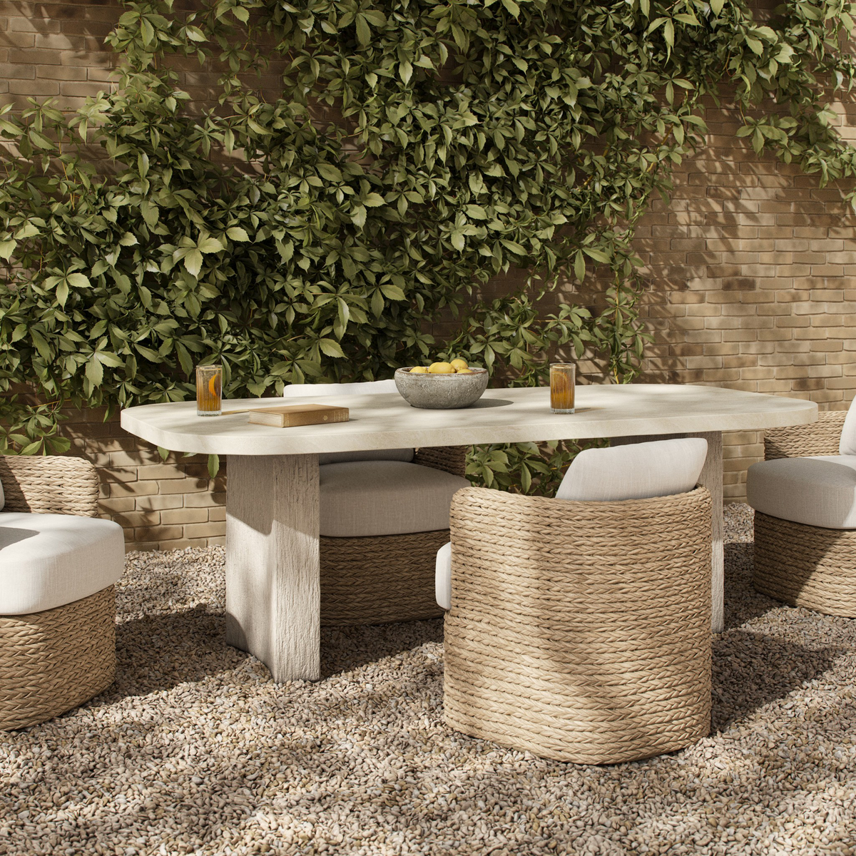 #color_outdoor/outdoor-tables-and-storage/outdoor-dining