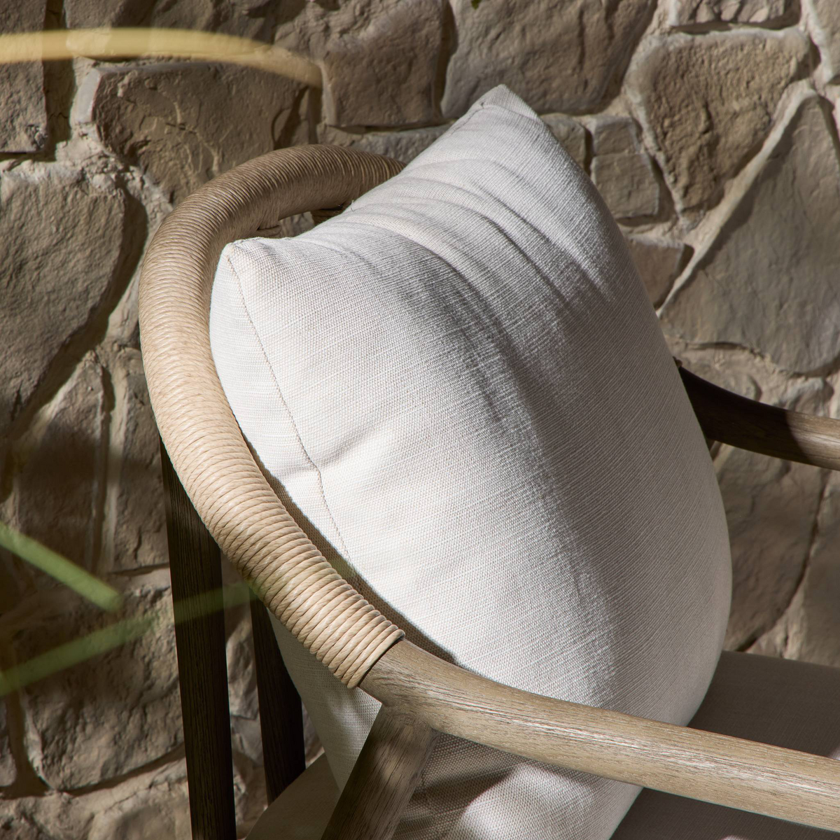 #color_outdoor/outdoor-chairs/outdoor-accent