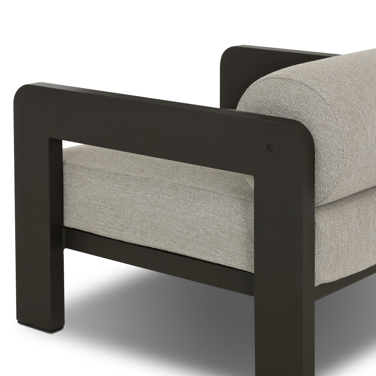 #color_outdoor/outdoor-chairs/outdoor-accent