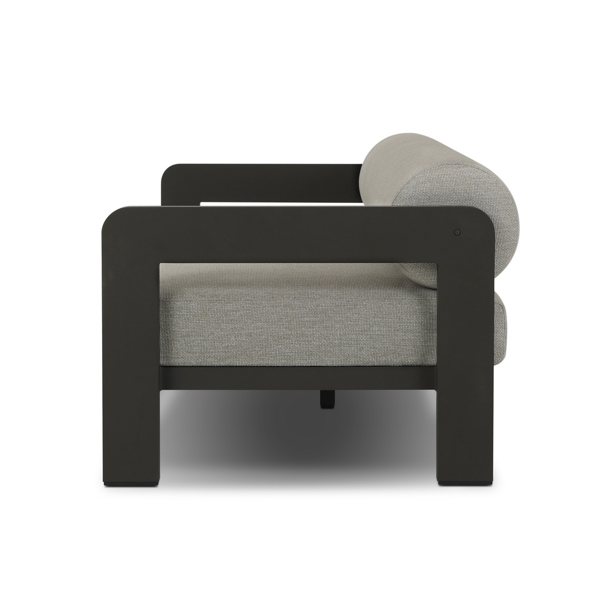 #color_outdoor/outdoor-sofas-and-chaises/outdoor