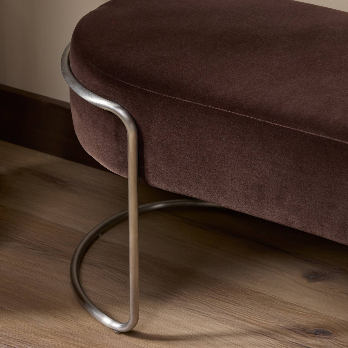 #color_seating/benches/accent