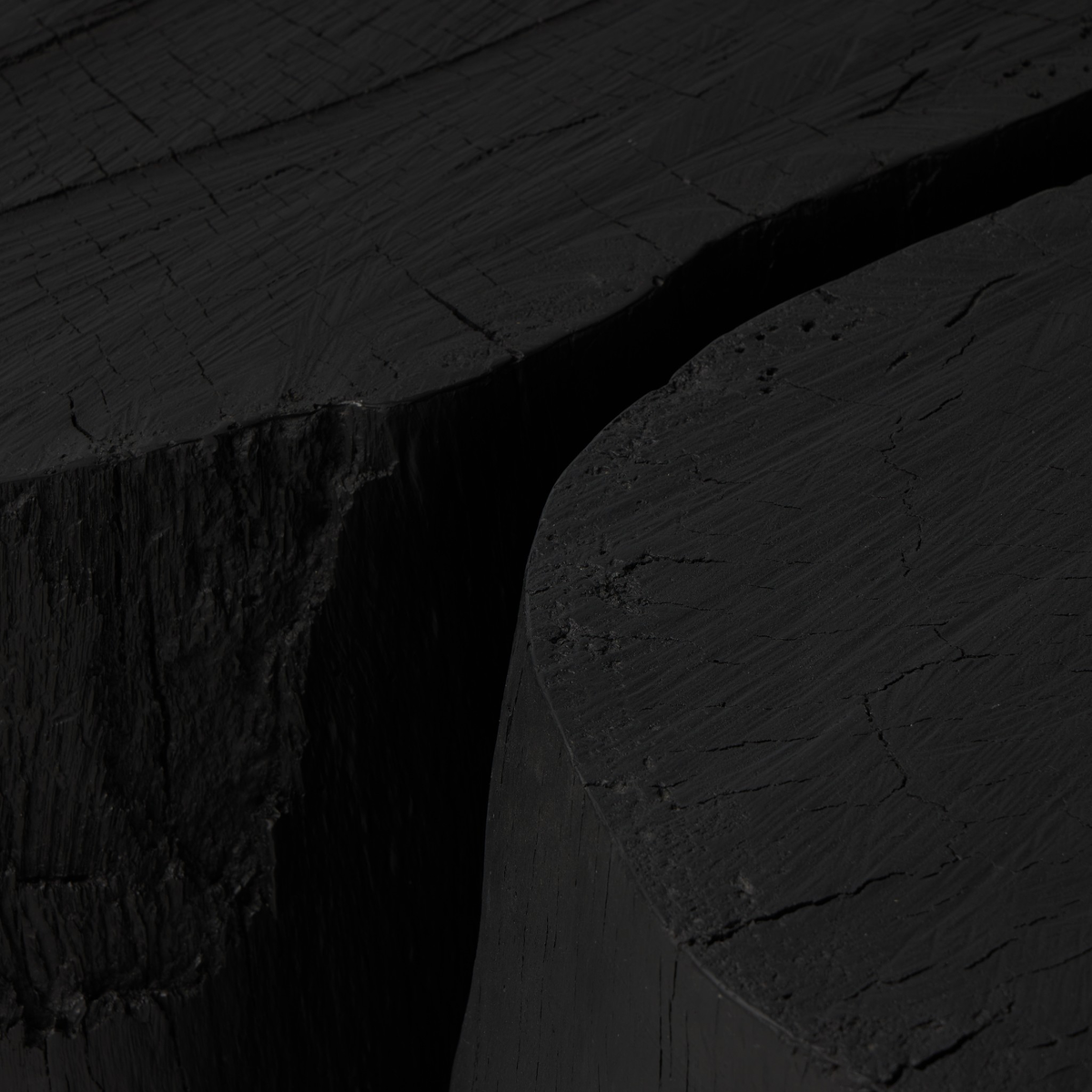 #color_black-resin