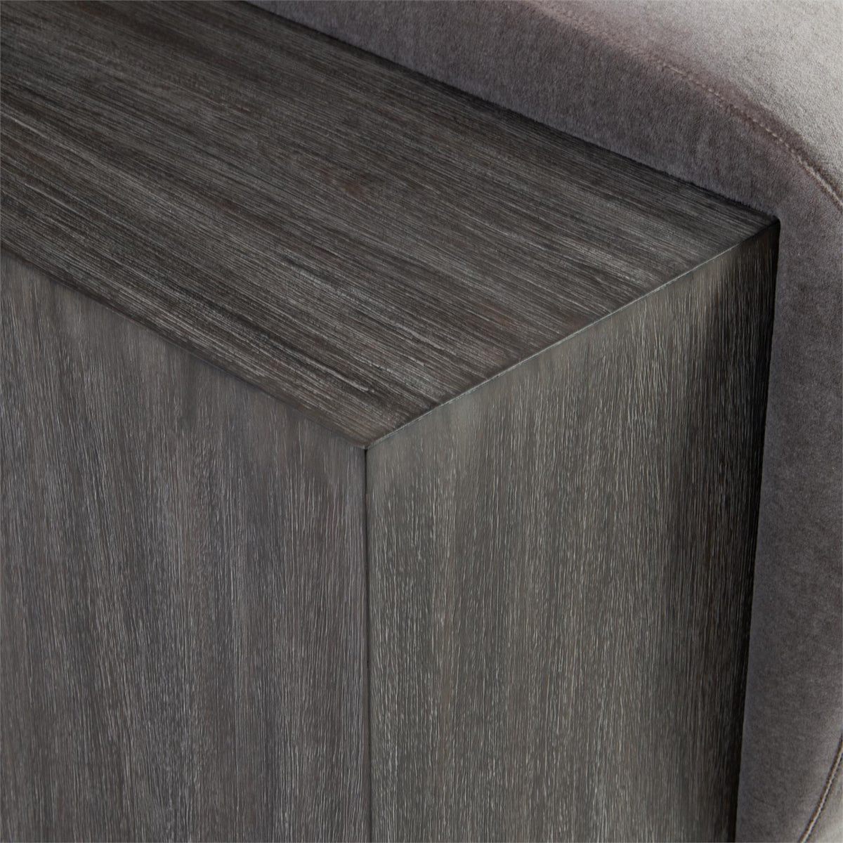 Belo Bench by Bernhardt