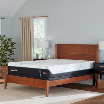 Tempur-Pedic® Adapt® Medium Hybrid