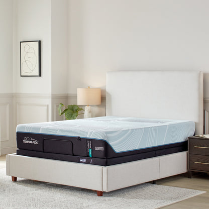 Tempur-Pedic® ProAdapt® Medium Hybrid