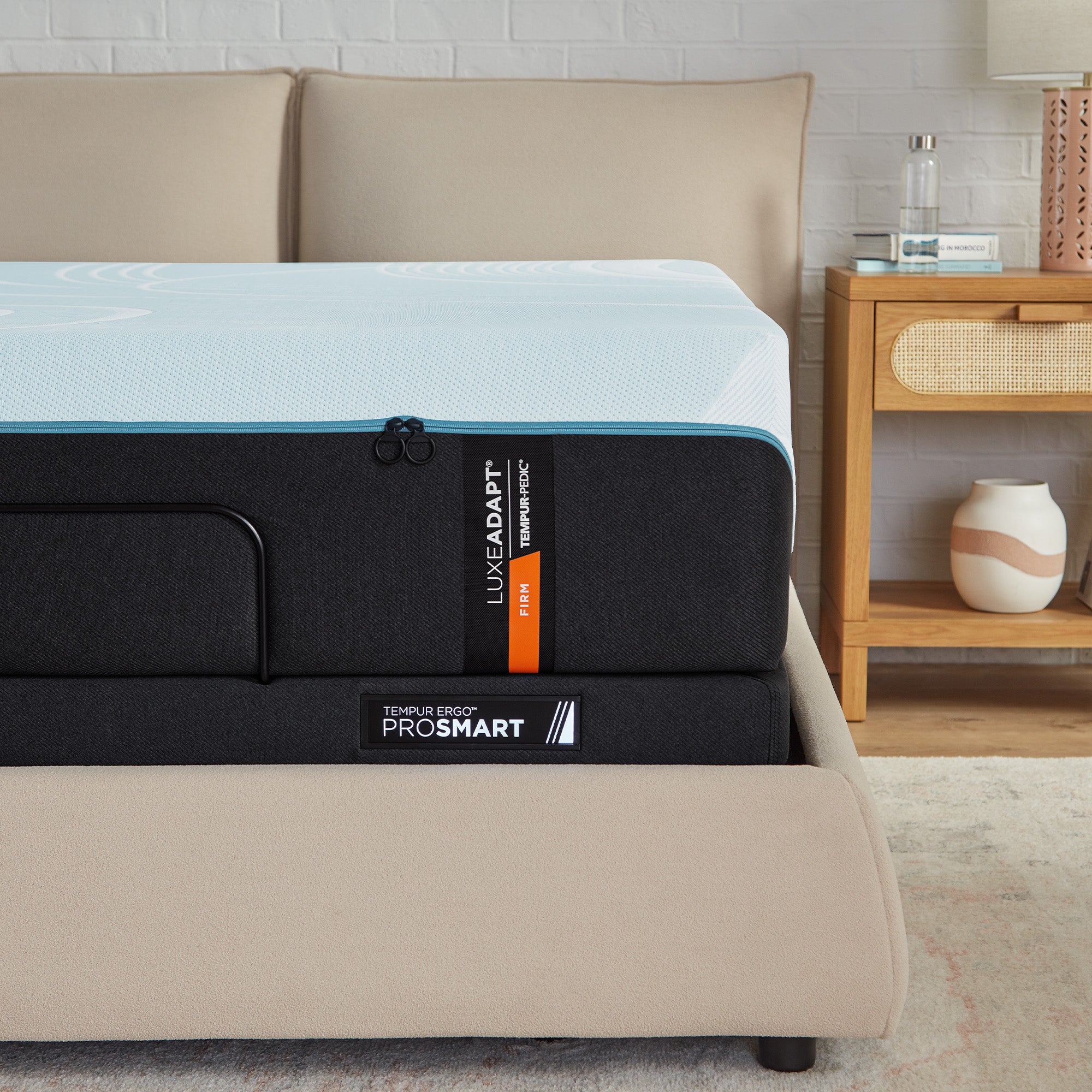 Tempur-Pedic® LuxeAdapt® Firm