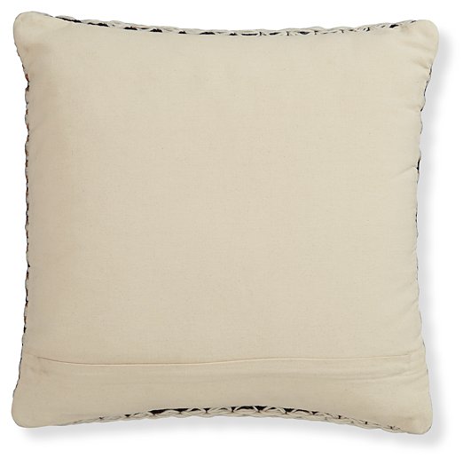 Nealington Pillow (Set of 4)